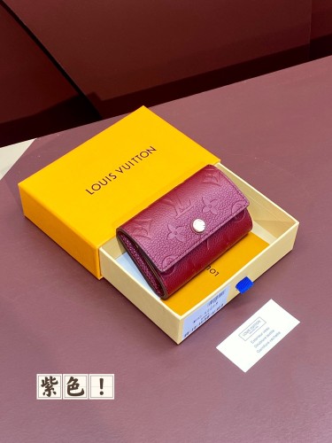 LV  M64421  10x7cm