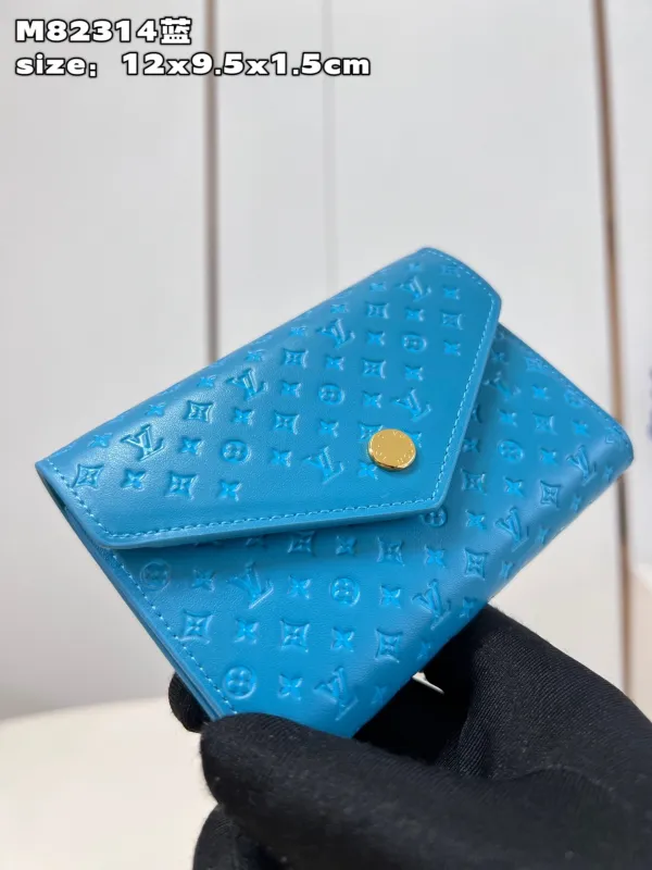 LV  M82314 12x9.5x1.5cm