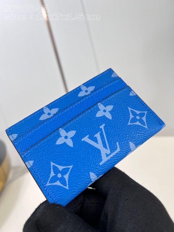 LV  M31051 11 x 7 x 1.5CM
