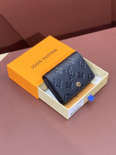 LV   M58456  10.5X8cm