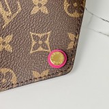 LV  M82981 15.5 x 11.5 x 0.5 cm