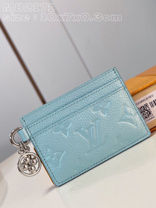 LV M82171 10.2 x 7.3 x 0.3 cm