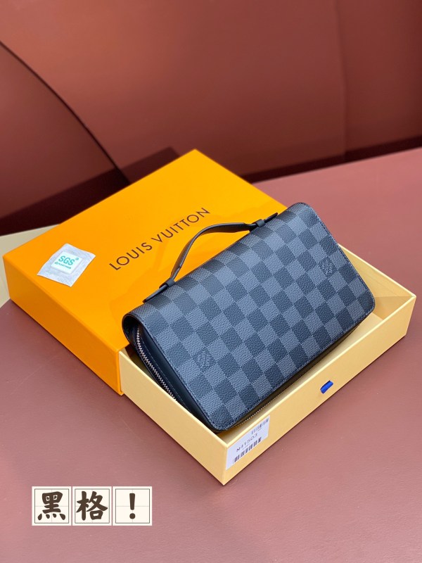 LV M41503  22x13.5x4cm