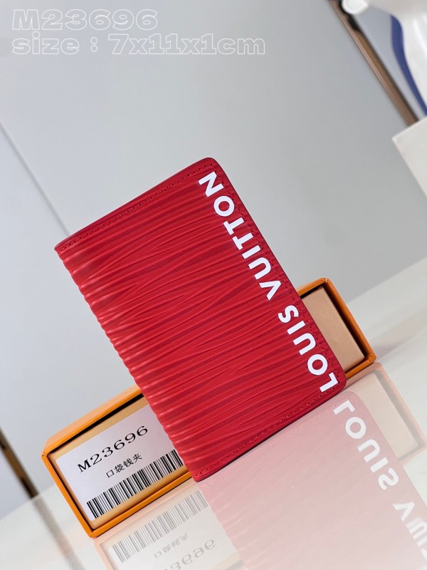 LV  M23696 7.5 x 11.1 x 1cm