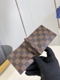LV   M66543 11x8x1cm