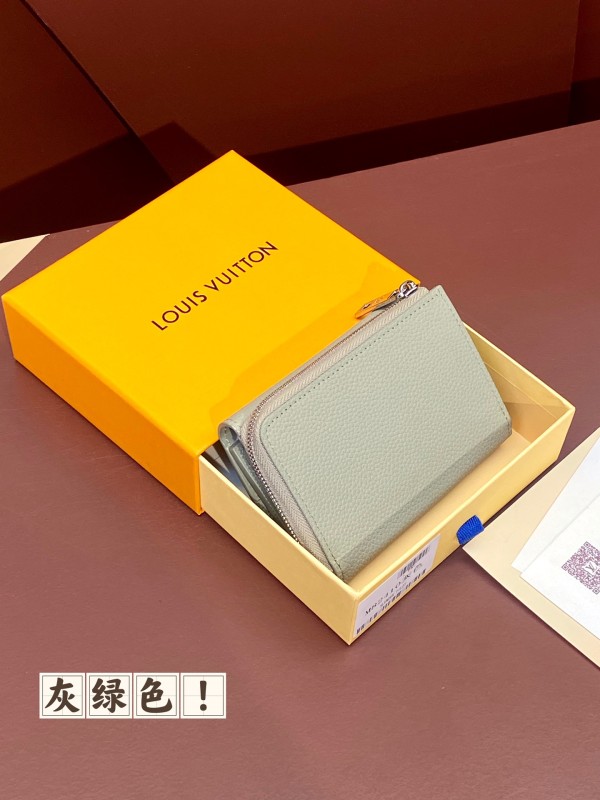 LV M82410  11 x 8.5 x 2cm