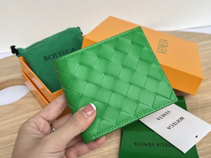 B.Veneta 2024' 605721 11·5x9·5cm