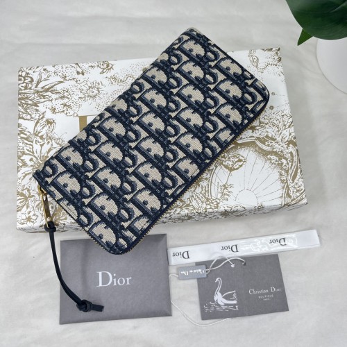 Dior 2024' 2ES5539YSE-H05E-TU 20/11cm