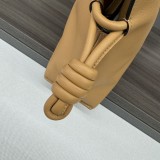 Loewe  262386 30x24,5x10,5cm Flamenco