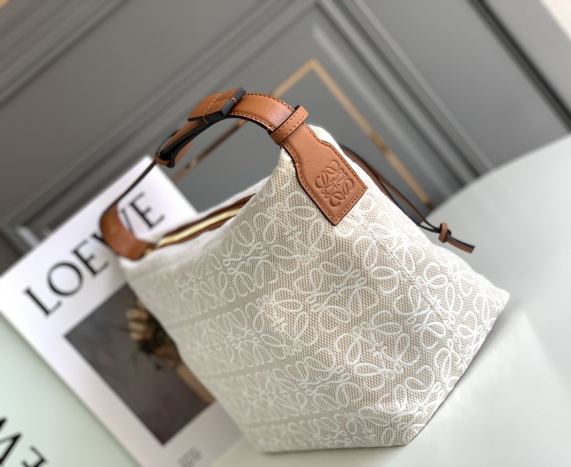 Loewe 062102 27x21x16,5cm Cubi