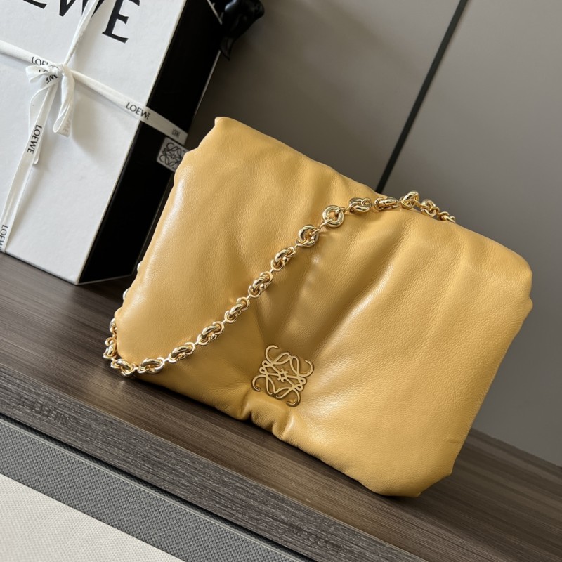 Loewe 062768 23x13x6cm Puffer Goya