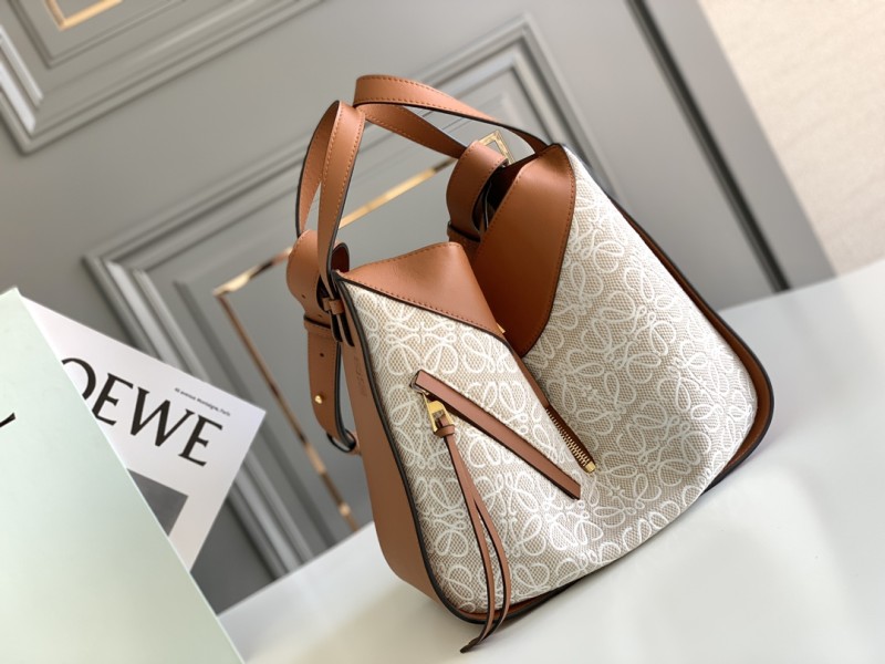 Loewe 062151 29x26x14cm Hammock