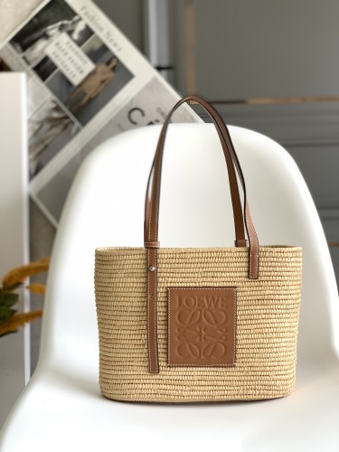 Loewe 10112 30x21x11cm