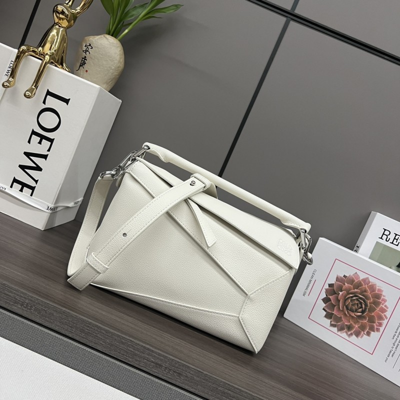 Loewe  062324 24x10,5x16cm Puzzle Edge