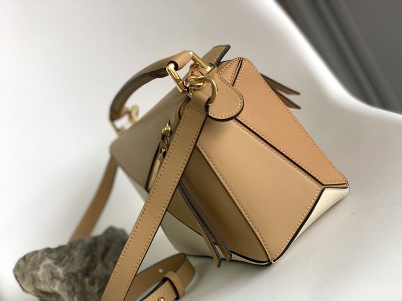 Loewe  261801 24x16.5x10.5cm Puzzle Small