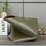 Loewe  052321 42x18x41cm Puzzle Fold