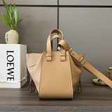 Loewe  652235  19,5x14,5x20,5cm Hammock