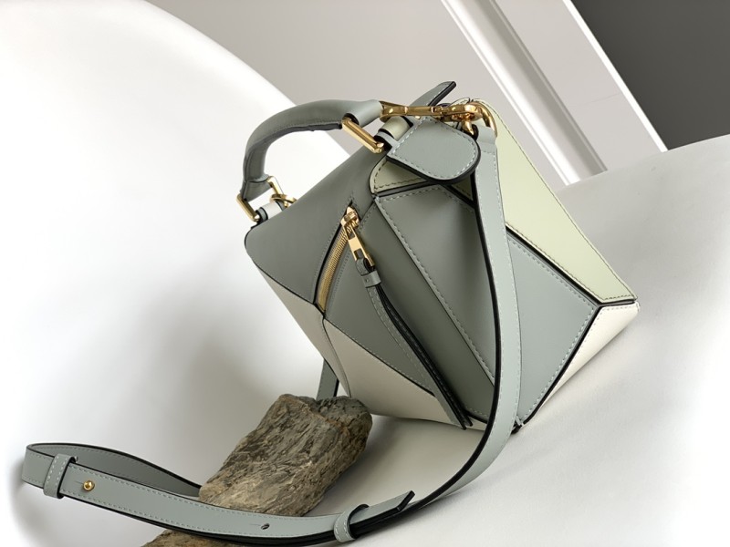 Loewe  261801 24x16.5x10.5cm Puzzle Small