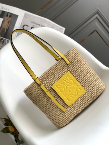 Loewe 10112 30x21x11cm