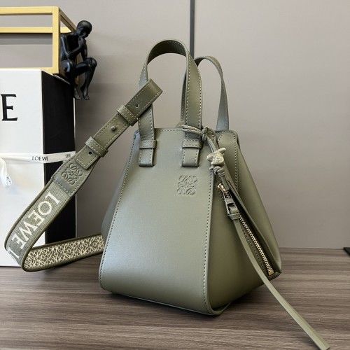 Loewe 652235 20x19x14cm Hammock