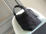 Loewe 062102 27x21x16,5cm Cubi