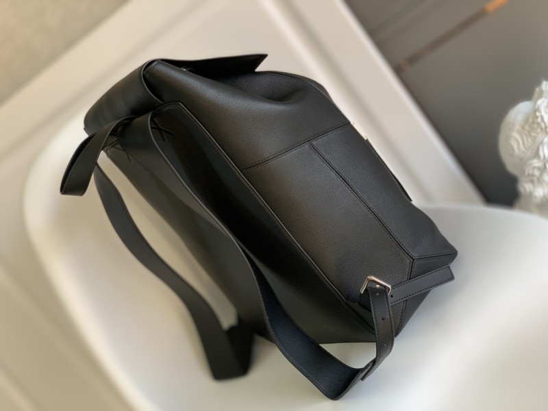 Loewe  10288 33x44.5x19cm Puzzle Backpack