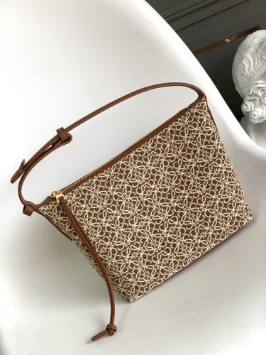 Loewe 052104 21x17x12,5cm Cubi