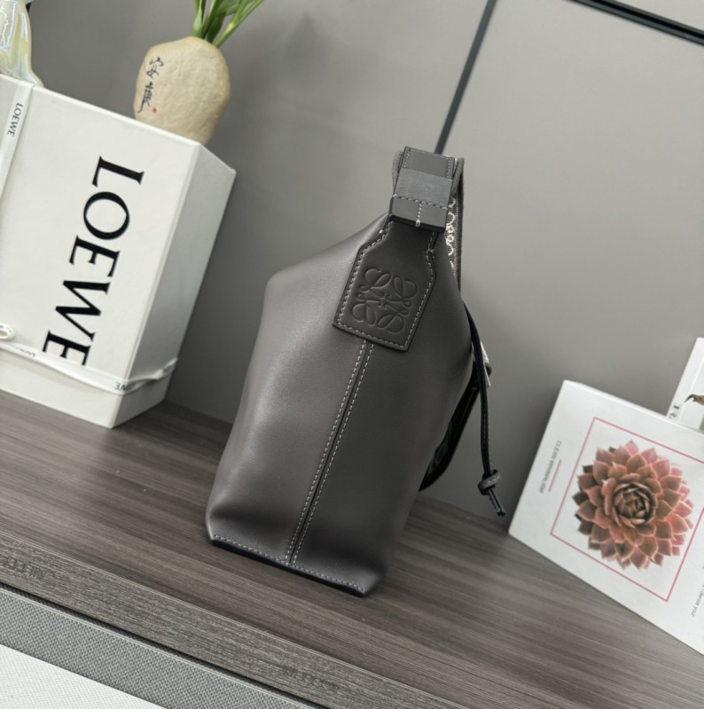 Loewe  062318 29x22x10,5cm Cubi