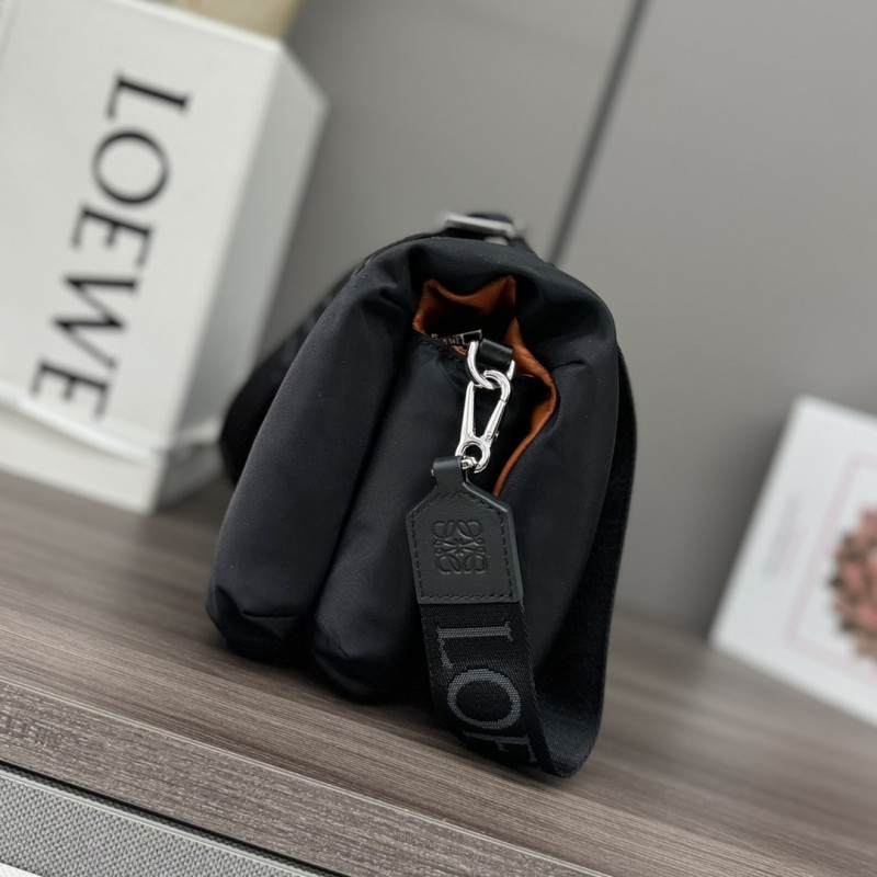 Loewe  062768 23x9x17cm Puffer Goya