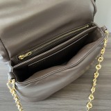 Loewe 062768 23x13x6cm Puffer Goya