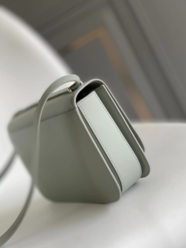 Loewe 012121 22,5x16,5x6,5cm Goya