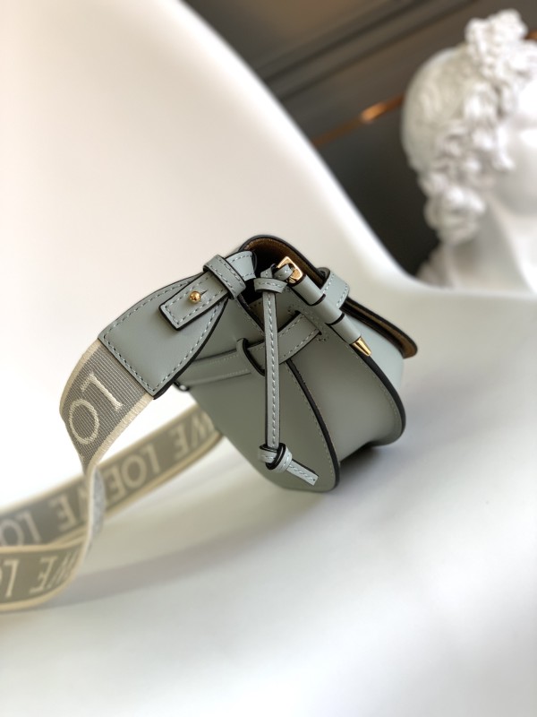 Loewe 61824 15x12,5x9cm Minigate