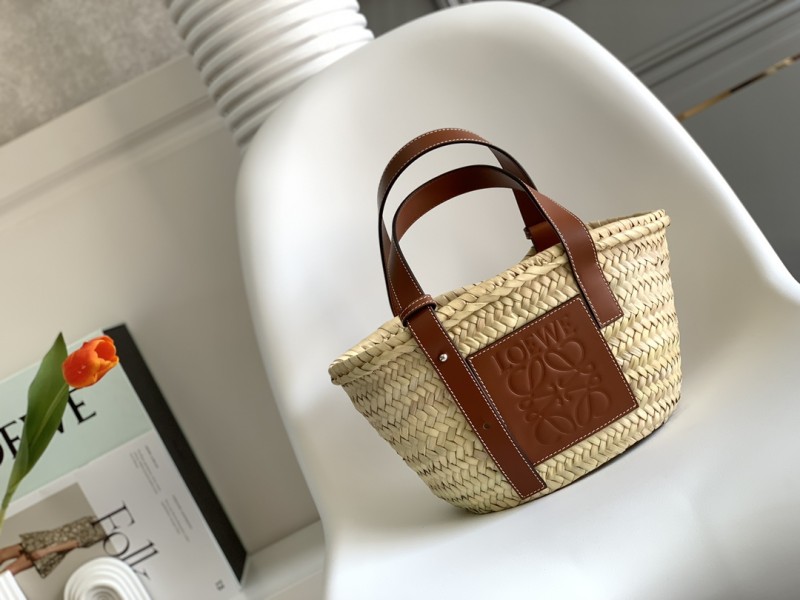 Loewe  10129 33x17x13cm
