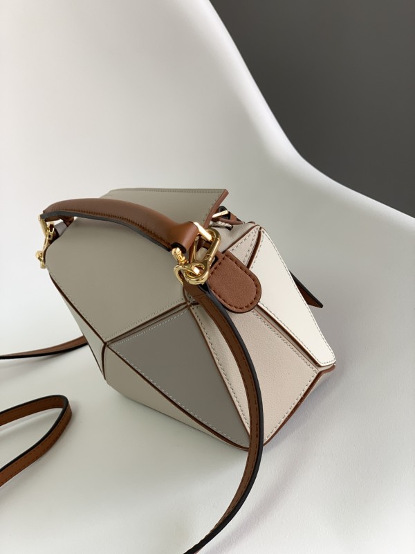 Loewe  061838 18x12.5x8cm  Puzzle Mini