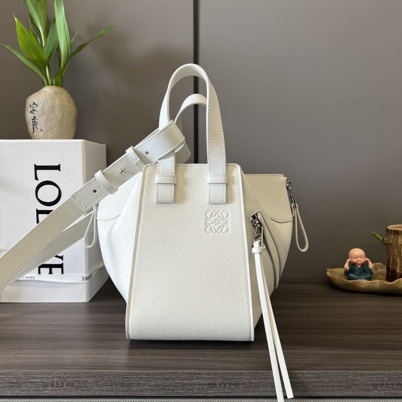 Loewe  652235  19,5x14,5x20,5cm Hammock