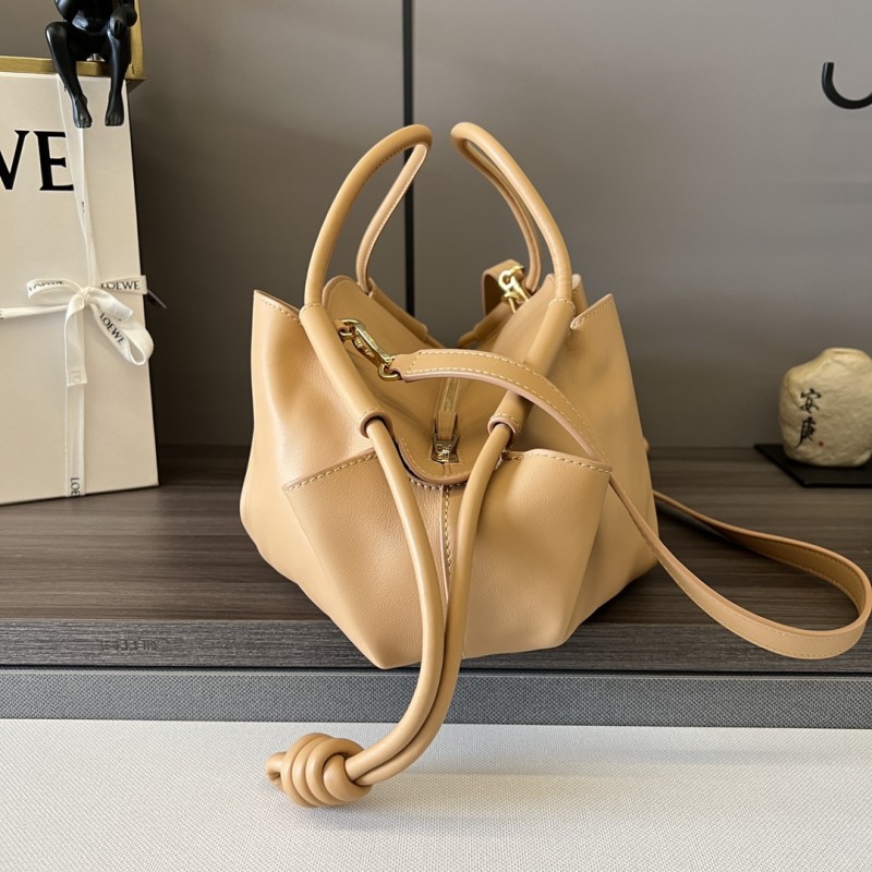 Loewe  062240 44x25x15cm Paseo