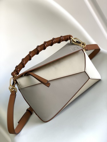 Loewe 261801 24x16x10,5cm Puzzle Edge