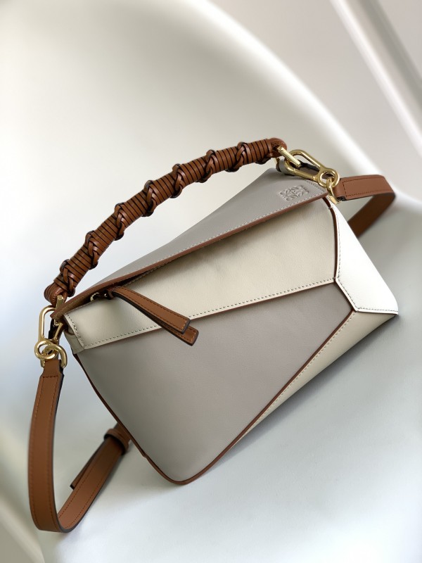 Loewe 261801 24x16x10,5cm Puzzle Edge