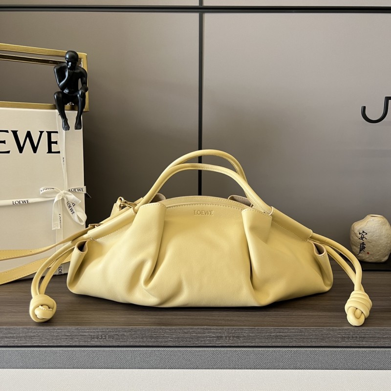 Loewe  062240 44x25x15cm Paseo