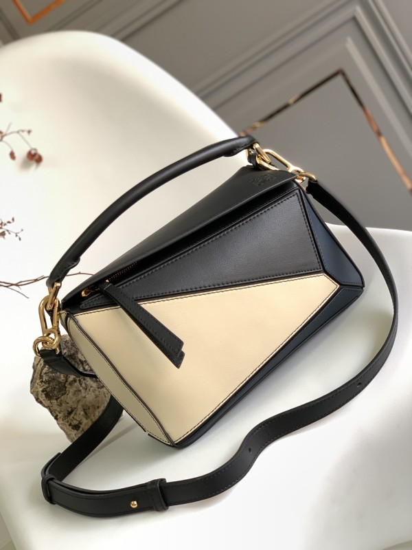 Loewe  261801 24x16.5x10.5cm Puzzle Small