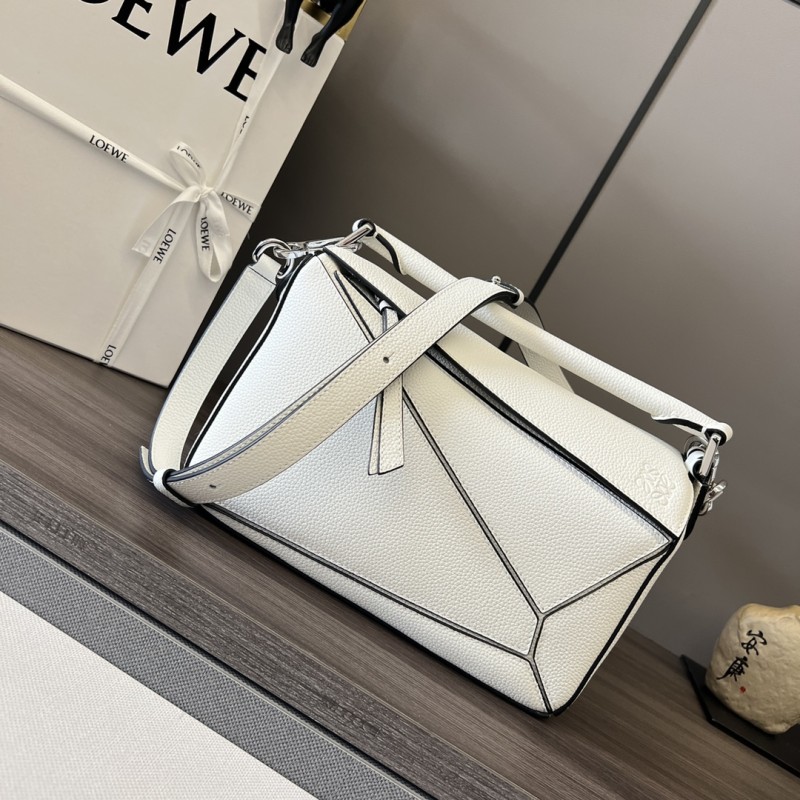 Loewe 261801 24x16x10,5cm Puzzle