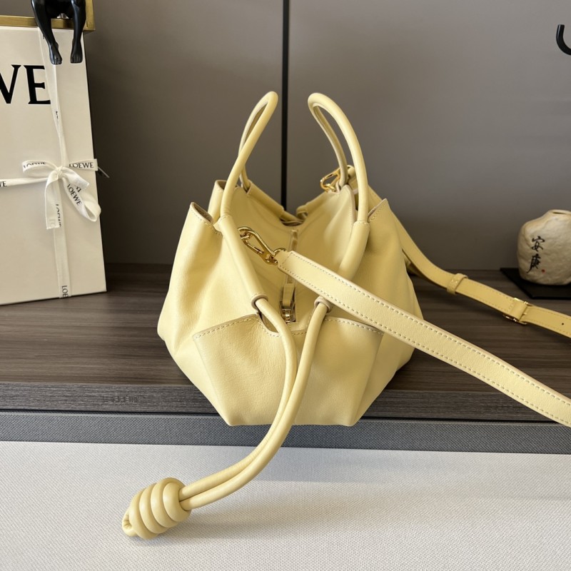 Loewe  062240 44x25x15cm Paseo