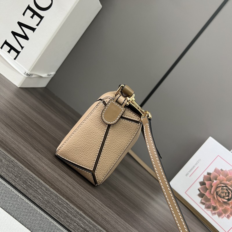 Loewe  061838 18x12.5x8cm  Puzzle Mini