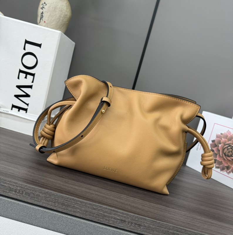 Loewe  262355 23x18x9cm Flamenco