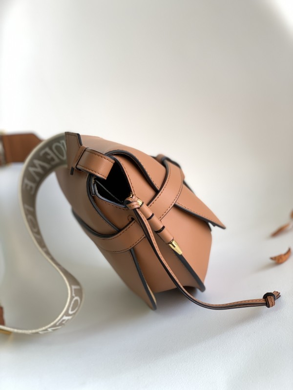 Loewe 011821 20x19x12,5cm Gate