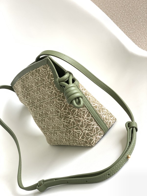 Loewe 10855 23x18x9cm Flamenco