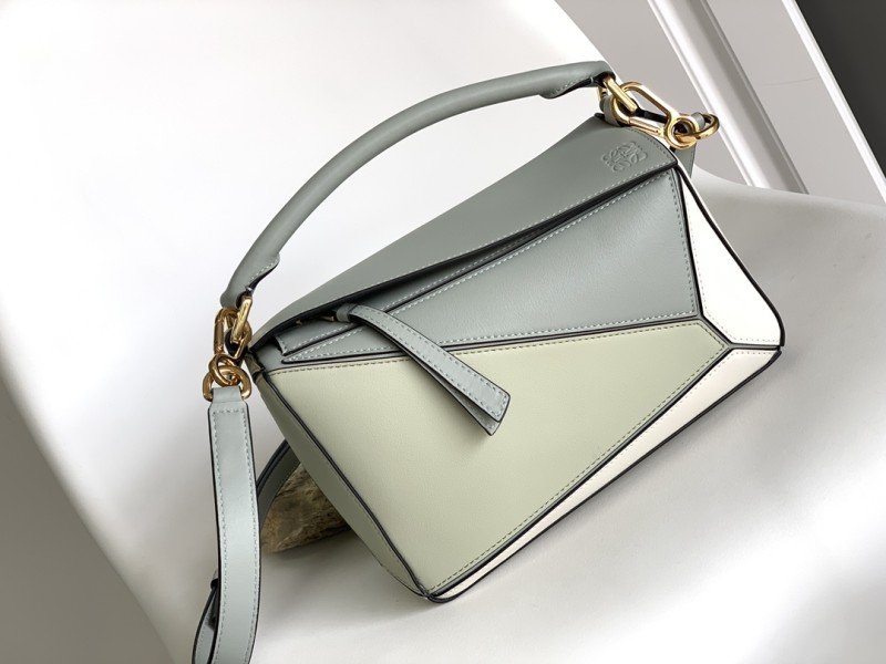Loewe  261801 24x16.5x10.5cm Puzzle Small