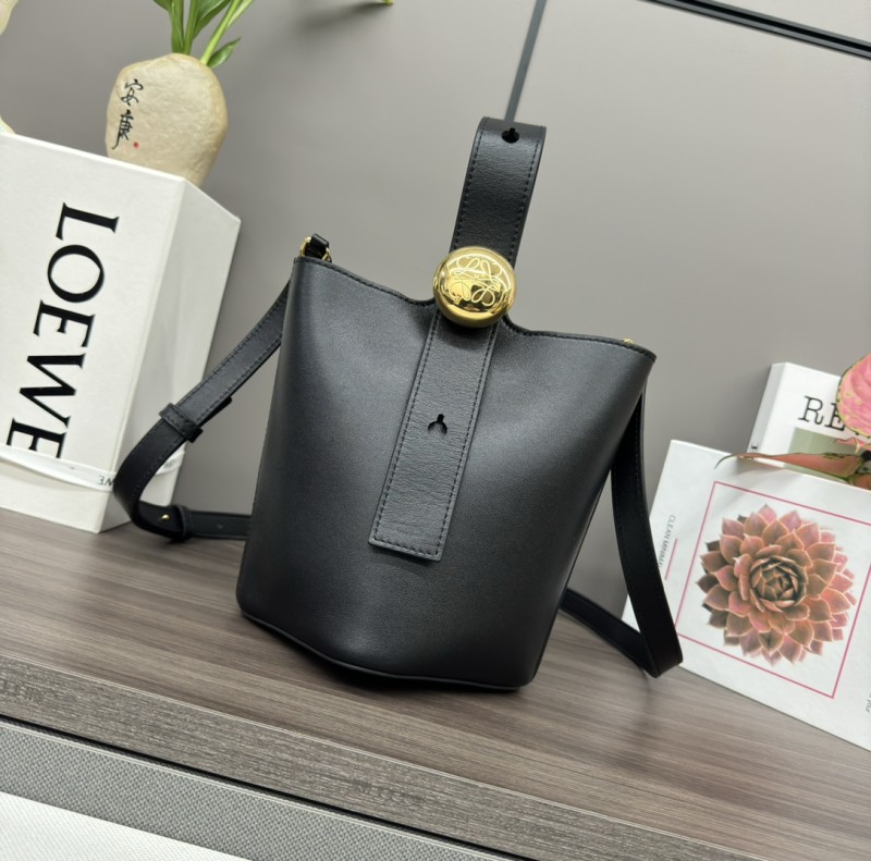 Loewe  062342 16x16x19,5cm Pebble Bucket