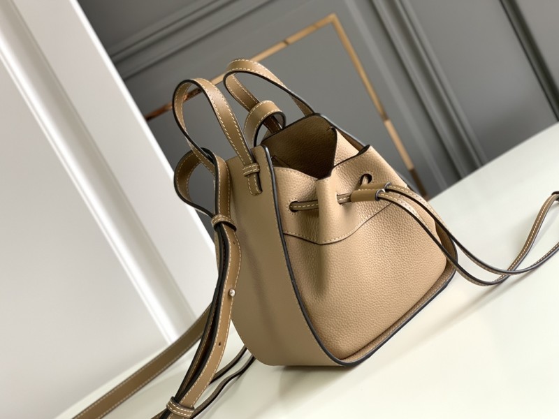 Loewe 061847  19x17x11cm Mini Hammock