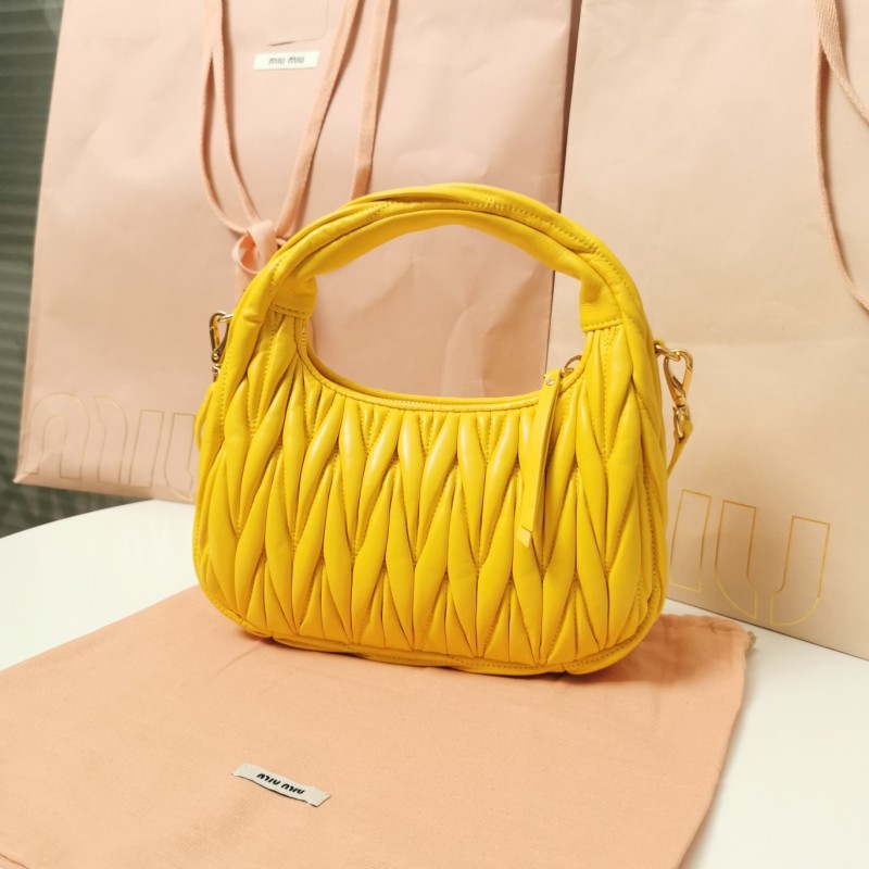 Borsa MiuMiu Wander 23x13x7cm